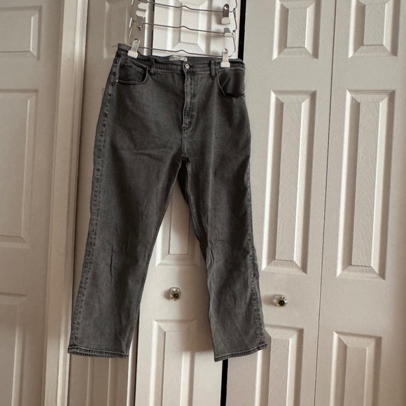 Abercrombie Curve Love Ankle Straight Ultra High Rise Jeans in Gray - Picture 3 of 5